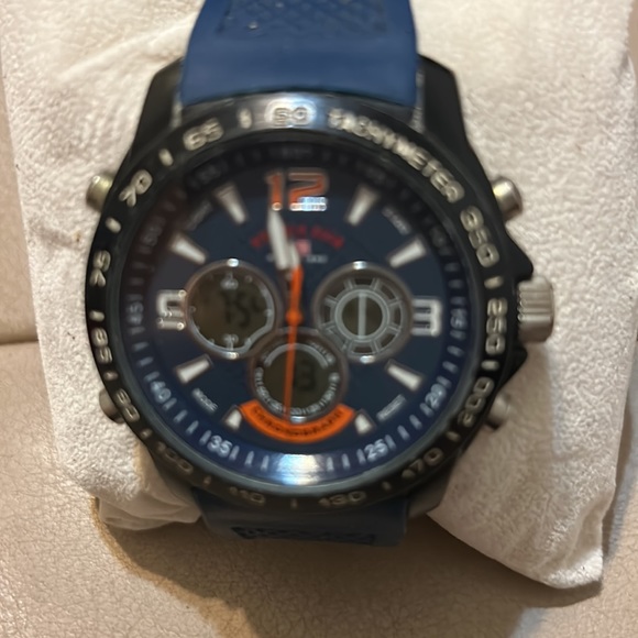 US Polo Assoc watch - Picture 3 of 3